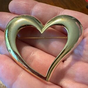 Vintage heart brooch, EUC gold tone, 2”.
